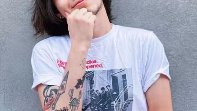 Roberto Cein disfruta de las playas quintanarroenses