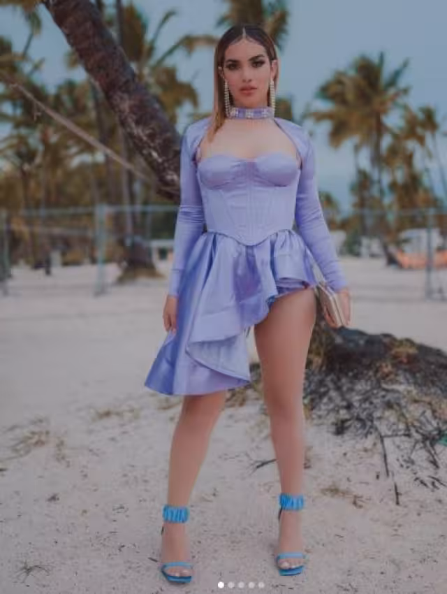 Kim, antes de la operación de senos