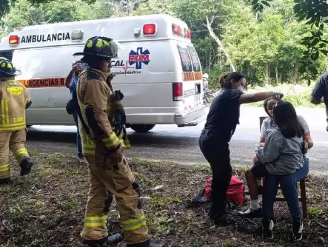 Ambas recibieron atención prehospitalaria para después ser trasladadas a un centro médico