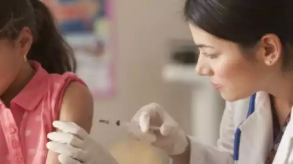 El país registra disminución de 10 % en el número de casos estimados de COVID-19 en comparación con la semana anterior