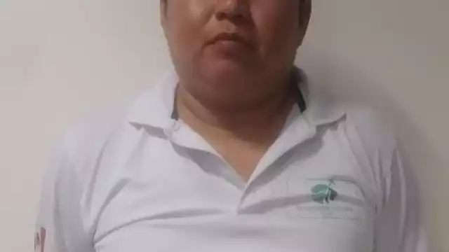 El detenido portaba un arma de fuego y cartuchos dentro de la Van donde llevaba a los indocumentados en Cancún