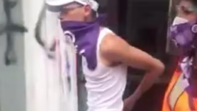 Hombres infiltrados en la marcha atacaron a policías de la Ciudad de México