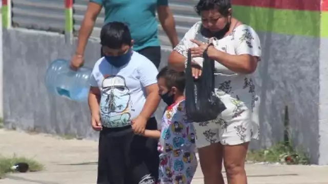 Durante la pandemia de COVID-19 los menores aumentaron el consumo de azucares y comida chatarra