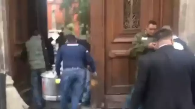 Tamales de Chipilín llegaron a Palacio Nacional para la cena de AMLO con empresarios: VIDEO