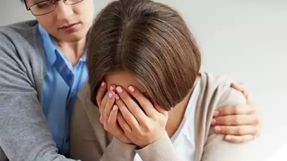 La madre acusó a la psicóloga de importarle más el dinero que ayudar a las personas