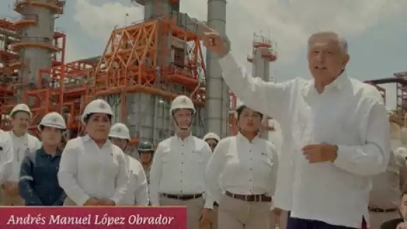 Ya no va aumentar el precio los combustibles: AMLO en nuevo spot de campaña Ya no va aumentar el precio los combustibles: AMLO en nuevo spot de campaña