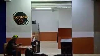 El dueño del comercio pidió a sus seguidores a no caer en el luego de los extorsionadores