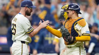 Cerveceros toman ventaja de 2-0 sobre los Dodgers; Guardianes pegan primero ante los Rays