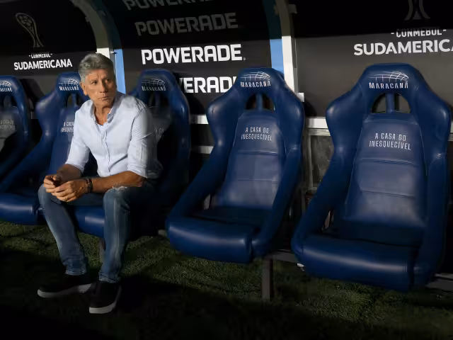 Guerra sin cuartel: entrenadores huyen del banquillo por "tierra de nadie" digital