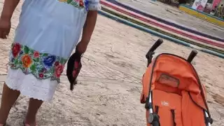 Los dos chicos dependen absolutamente de su madre