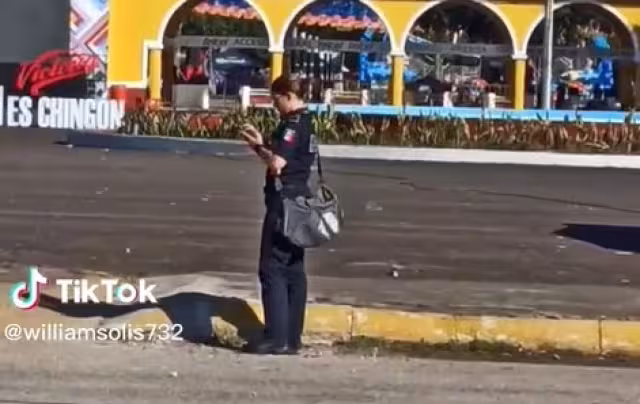 Policía conquista la Feria Yucatán 2022