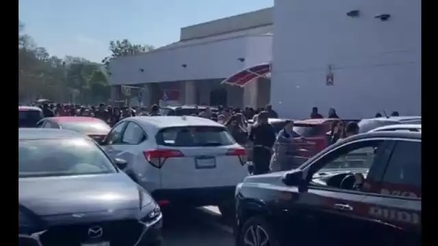 Así de lleno luce el Costco de Coapa, en la CDMX