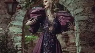 El tono de su piel, cabellera y ojos, se impusieron en la industria del modelaje