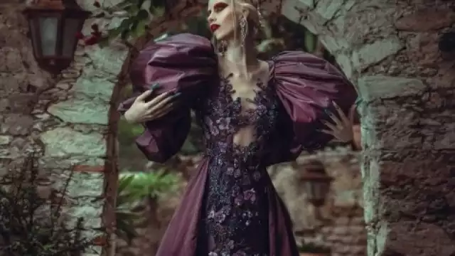 El tono de su piel, cabellera y ojos, se impusieron en la industria del modelaje