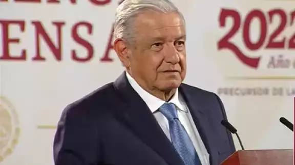 AMLO leyó la primera parte del artículo 8 del T-MEC que defiende la soberanía mexicana. Foto: Captura de pantalla