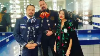 Este fue el emotivo regalo que recibió Pepe Aguilar por su cumpleaños