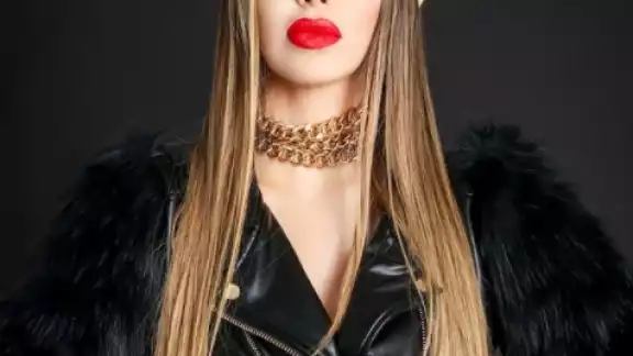 Coronel tuvo con Guzmán dos hijas gemelas quienes nacieron en el 2011, María Joaquina y Emalí Guadalupe