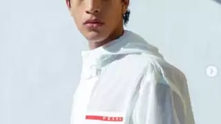 Magdaleno, es un modelo mexicano que está causando furor y conquista firmas de lujo, es miembro de la comunidad LGBTQ+ y se identifica como no binario. 