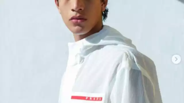 Magdaleno, es un modelo mexicano que está causando furor y conquista firmas de lujo, es miembro de la comunidad LGBTQ+ y se identifica como no binario. 