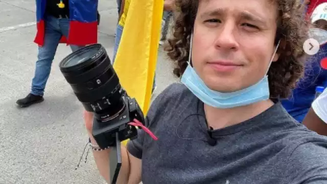 Luisito Comunica desde las calles de Cali en apoyo a la situación de Colombia