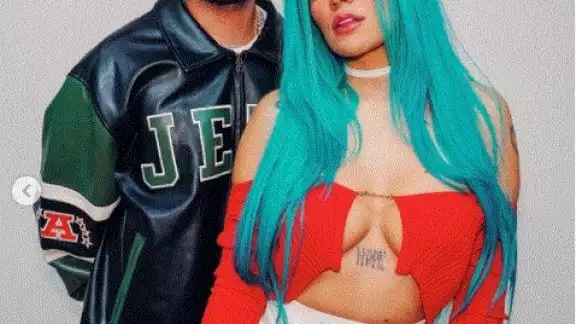 Parece que Karol G ya encontró el amor a lado de Feid Parece que Karol G ya encontró el amor a lado de Feid