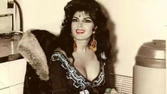Irma Serrano "La Tigresa" fue una cantante, actriz y política mexicana. Irma Serrano "La Tigresa" fue una cantante, actriz y política mexicana.