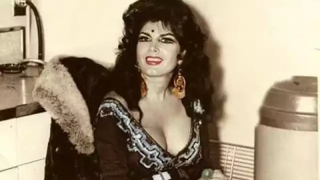 Irma Serrano "La Tigresa" fue una cantante, actriz y política mexicana.