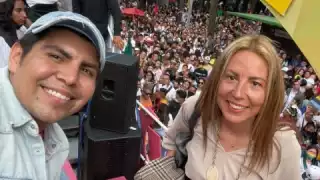 Mafe se unió a la marcha de orgullo gay ayer sábado en la Ciudad de México