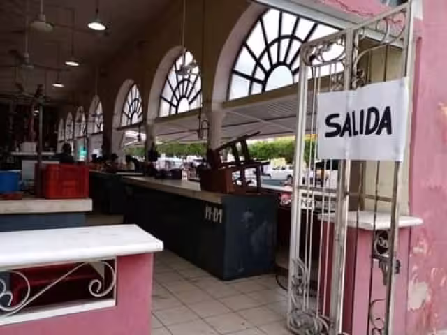 El cierre parcial del mercado se suman a la suspensión de actividades deportivas y festejos patronales