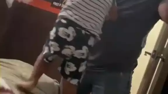 El video fue compartido en redes sociales por un familiar de la agredida El video fue compartido en redes sociales por un familiar de la agredida