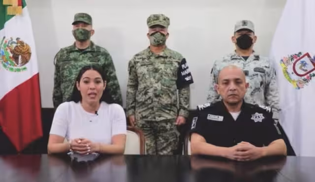 La gobernadora pidió comprensión y colaboración a los colimenses en los puntos de seguridad. Foto: Twitter @indira_vizcaino