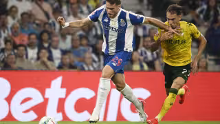 Debuta Santi Giménez con el Porto que enfrentó al Moreirense en la Primeira Liga