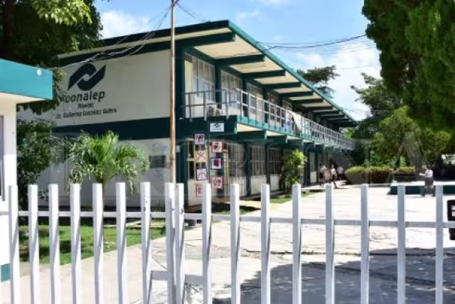 Escuelas de nivel superior deberán hacer su plan de regreso a clases