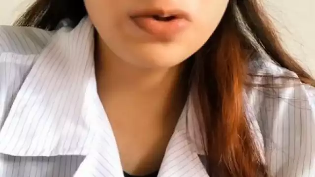 La joven afirma que fue amenazada de ser demandada por difamación en caso de denunciar