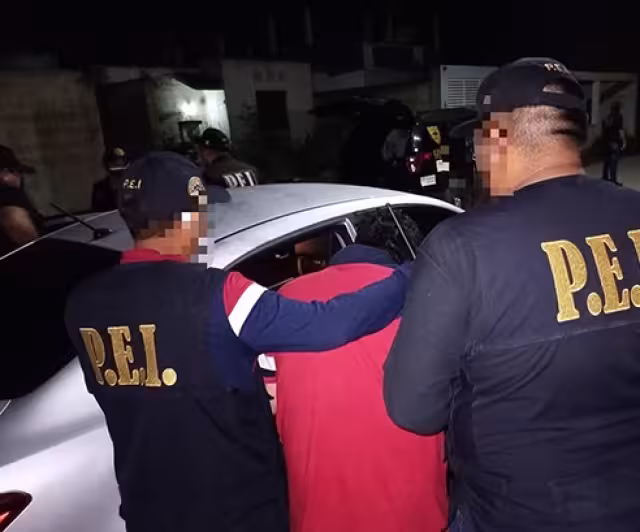 Una pareja fue detenida y puesta a disposición de la FGE Yucatán para su procedimiento legal