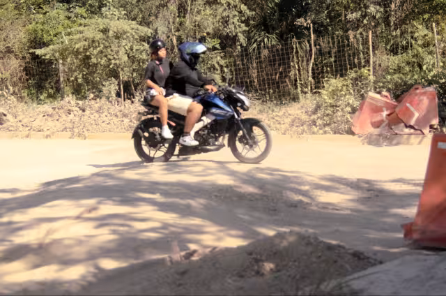 Desde el 2024 se documentaron los problemas que enfrentaron los habitantes para transitar en la zona afectada