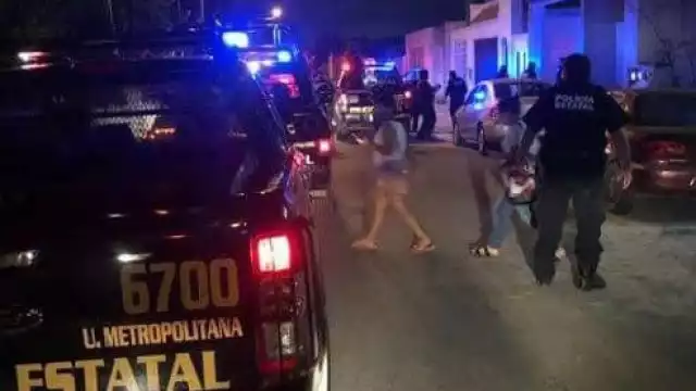 Entre lo confiscado está un tabique en forma rectangular envuelto en papel aluminio que contenía en su interior vegetal verde y