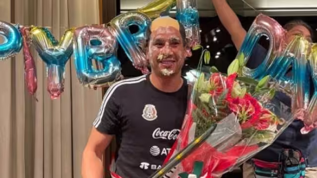 El Club América no se quedó atrás y también felicitó al arquero mexicano