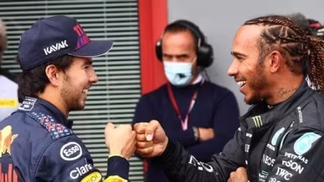 "A mí esto no me deja ninguna lección, pero definitivamente a mi equipo sí"- Lewis Hamilton