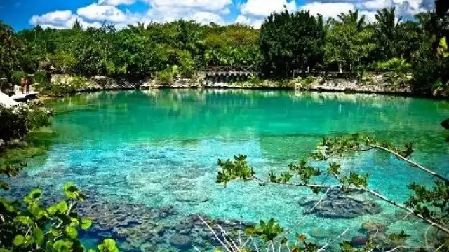 Es uno de los mayores atractivos en Cozumel y el significado de este nombre es “pequeño mar”