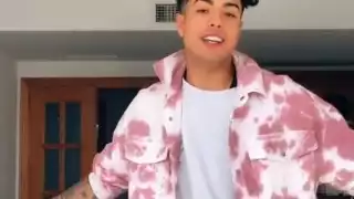 Naim es un joven tiktoker de 19 años que se han convertido en el más importante influencer de España