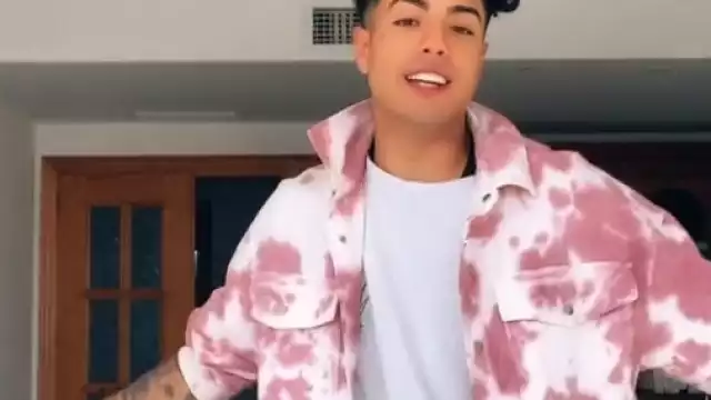 Naim es un joven tiktoker de 19 años que se han convertido en el más importante influencer de España