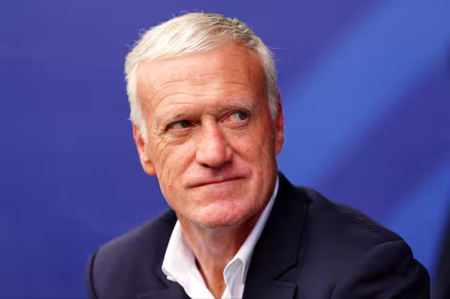 Deschamps pasa por un momento difícil