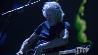 Roger Waters llama “imbécil” a James Hetfield de Metallica por sus declaraciones sobre la política en los conciertos