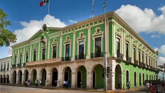 Un megapuente tendrán estudiantes de Mérida, regresando a las aulas hasta el martes