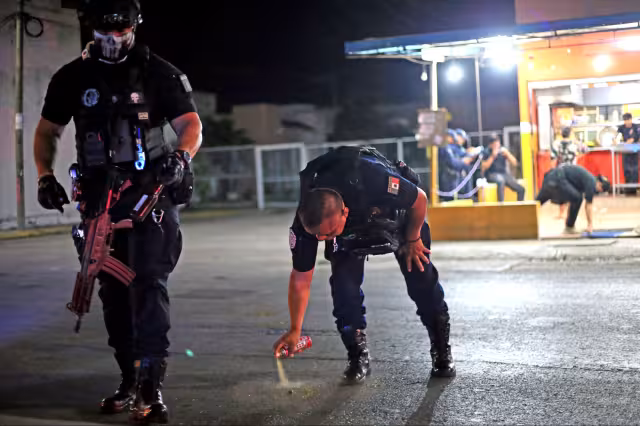 Renuncian cuatro altos mandos de puestos clave, generando incertidumbre en la corporación