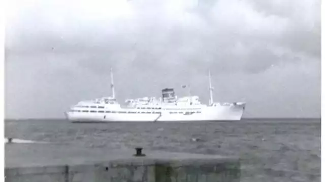 Aunque se desconoce el número de pasajeros que trajo, su imagen quedó plasmada en una fotografía en blanco y negro