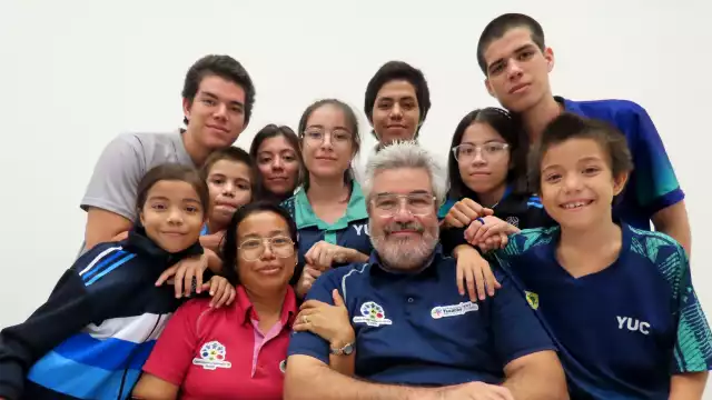 Manuel Antonino Galaviz es entrenador de alto rendimiento y papá de nueve ajedrecistas