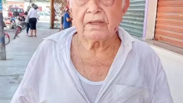 Abuelito pierde su pensión y pide apoyo