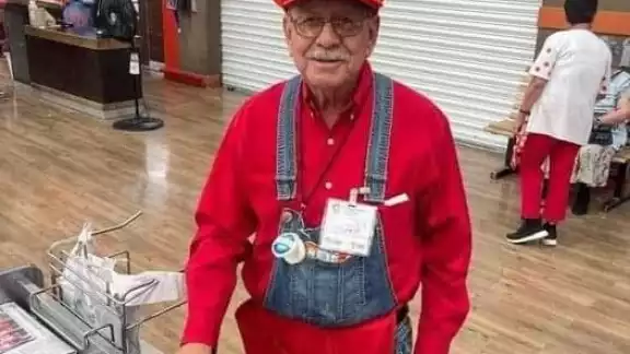 La familia de Don Alberto hizo viral la fotografía